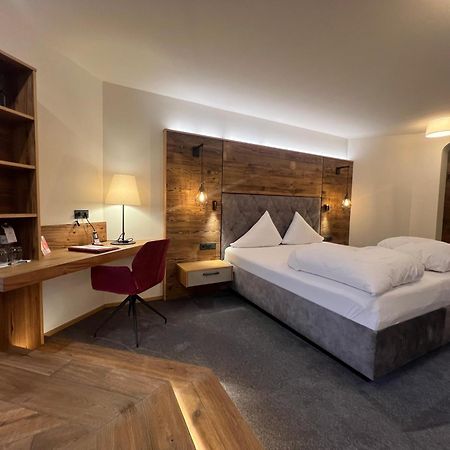Wellnesshotel ...Liebes Rot-Flueh Haldensee Exteriör bild