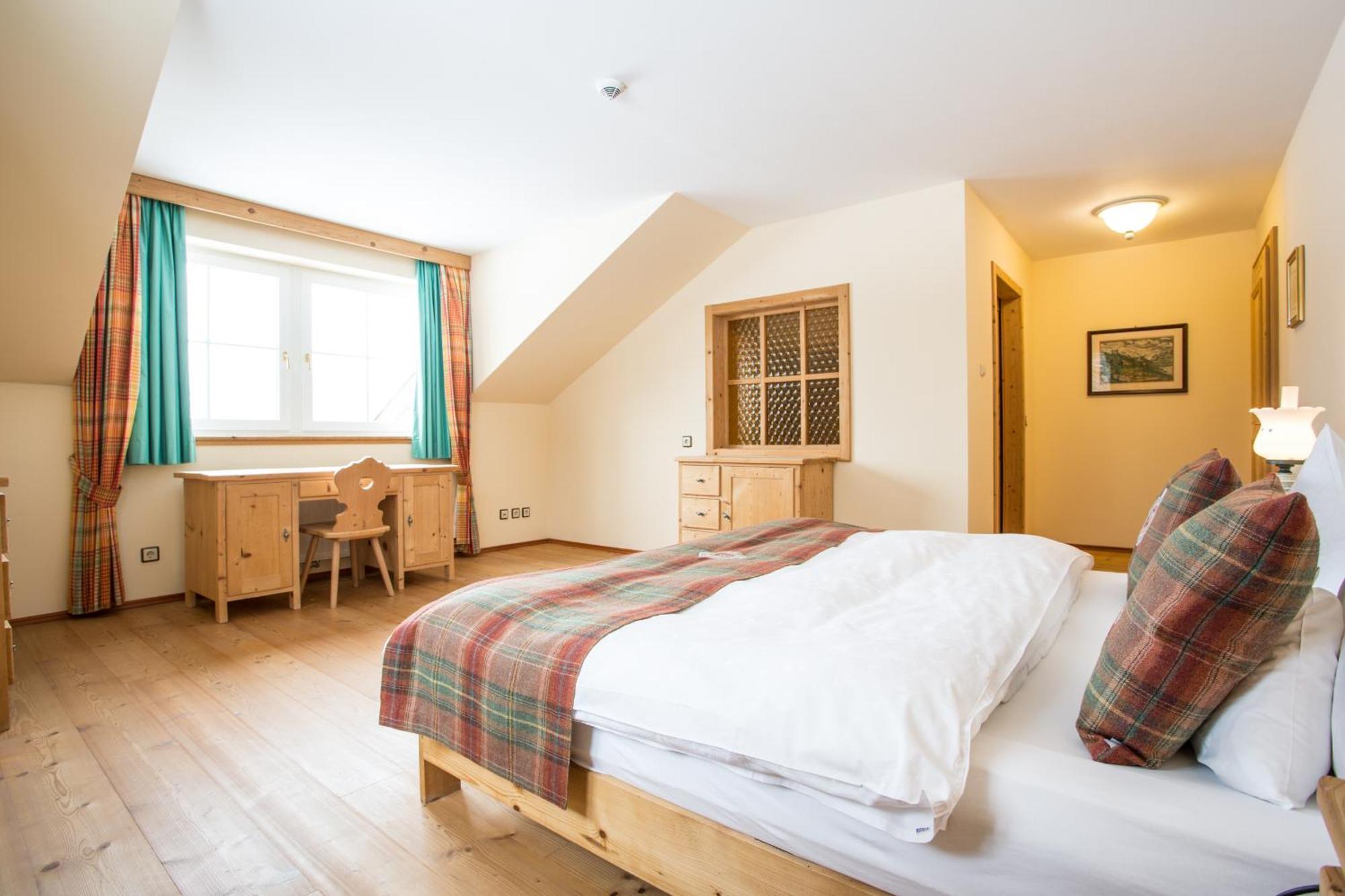 Wellnesshotel ...Liebes Rot-Flueh Haldensee Rum bild
